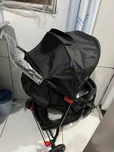 Vende se carrinho de bebê