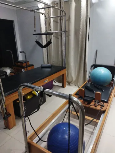 Vende-se Studio completo de Pilates. 