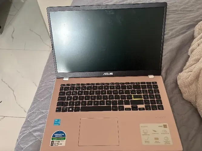 VENDO NOTEBOOK SEMI NOVO, ASUS ES10 ROSA