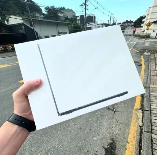 MacBook Air M5 - 512 SSD 16gb de RAM - lacrado e pronta entrega