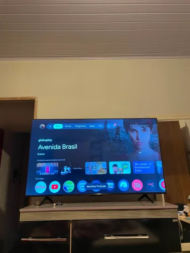 Bela televisão relíquia de família