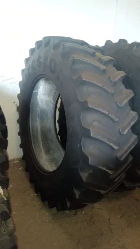 Pneu 520/85R42