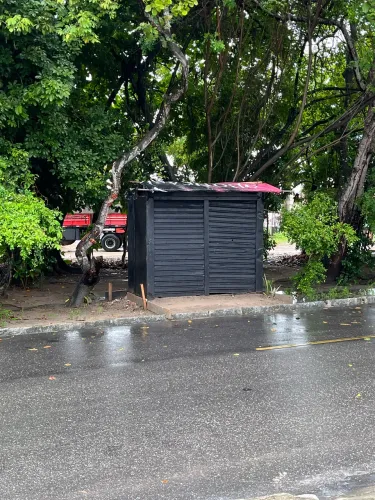 Vende-se fiteiro 