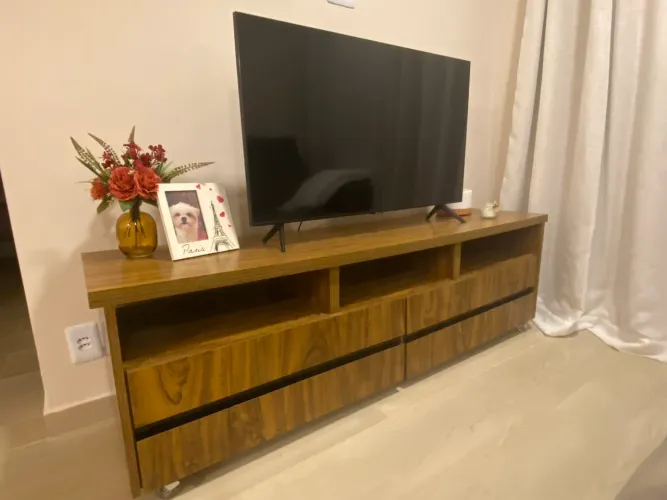 Rack para TV amadeirado