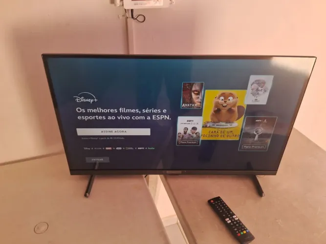 Vendo tv smart LG 32' FULL HD MODELO NOVO COMPLETA