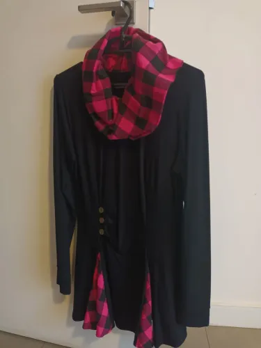 Vestido preto com detalhes pink Festa junina