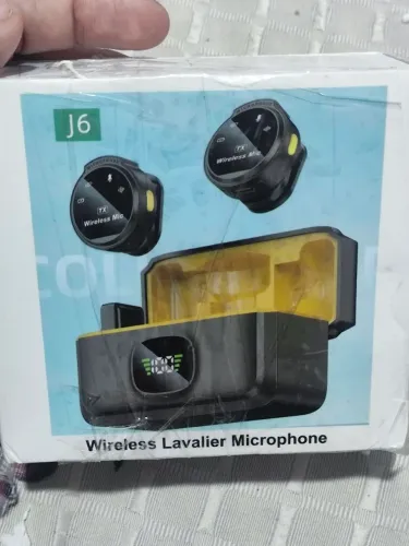 Microfone de Lapela Sem Fio Duplo J6 para iPhone - Case de Carregamento LED