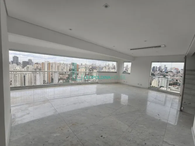 Cobertura Vila Romana - 290m²- 3 suítes e piscina