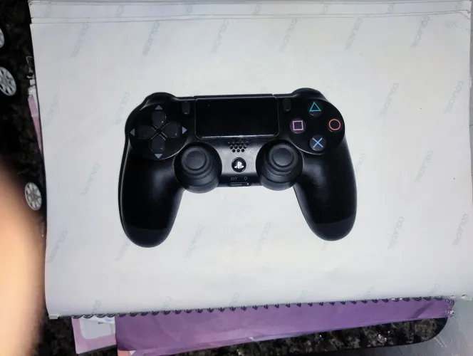 Controle PS4 conservado