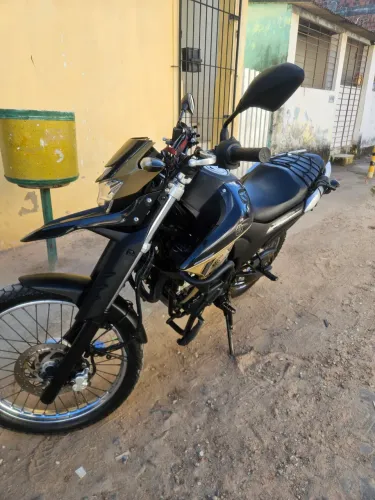Vendo Lander 2022 - Cor Bege