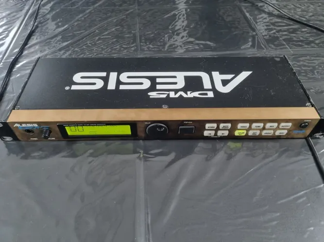 Módulo de bateria Alesis DM5