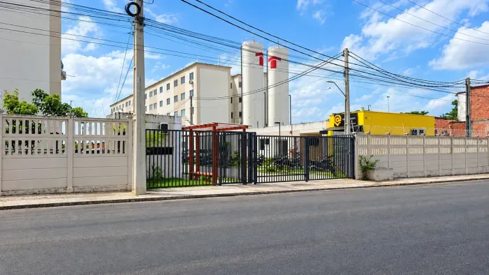 Apartamento para venda com 2 quartos em Maraponga - Fortaleza - CE