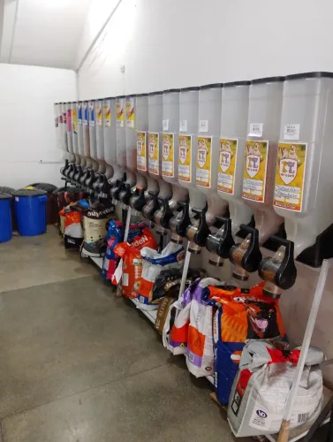 Dispenser para ração