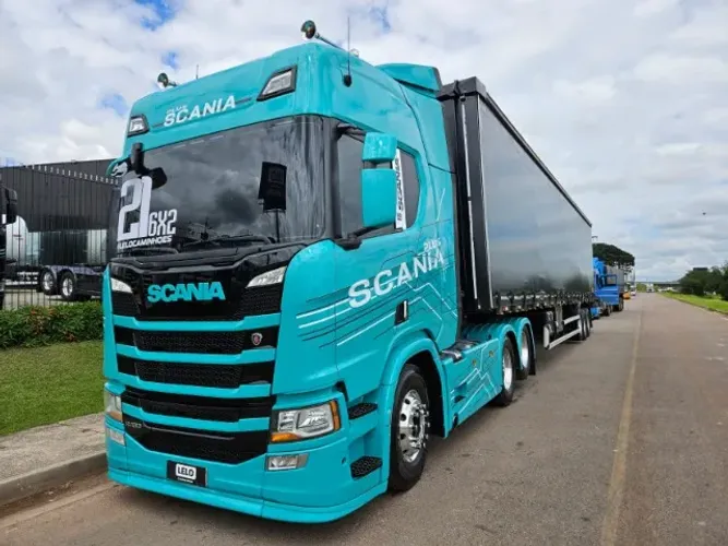 Scania R450 6x2 Ano 21 Euro 5 Automático Top + Sider Noma 30 plt 15.20 x 2.80 Sem pneus