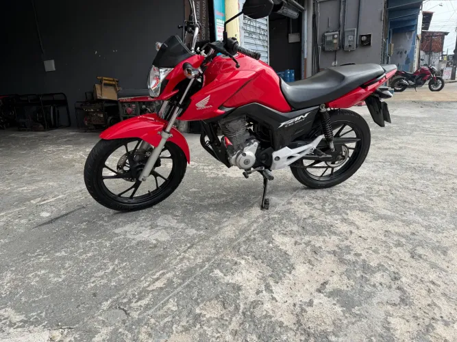 Honda fan 160 em perfeito estado