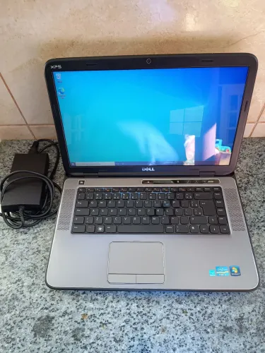 Vendo Dell XPS 15 L502X de 15,6 com chassi em alumínio e sistema de som JBL premium.