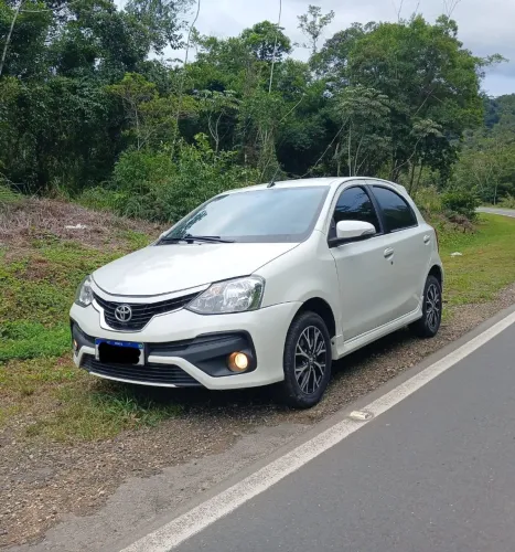 Toyota Etios Platinum 1.5 Flex 16V 4P Aut. 2018