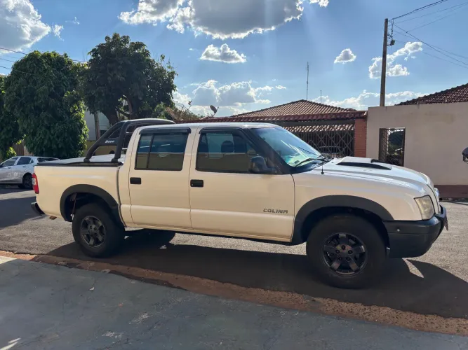 Chevrolet S10 P-up Colina 2.8 TDI 4x2/4x4 CD Dies. 2011