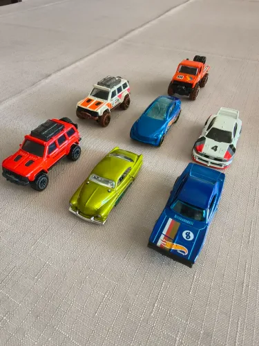 Miniaturas carros hot Wheels 1/64