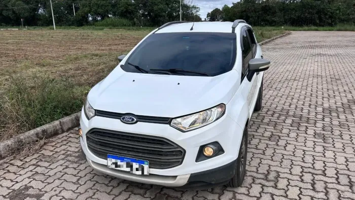 Ford Ecosport Freestyle 1.6 16V Flex 5P 2013