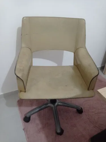 Cadeira de escritório de couro