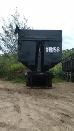 Caçamba 8 metros 3 eixos