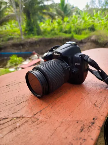 Nikon D5000 para venda ou troca