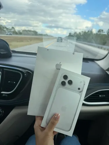 iPhone 17 PRO MAX LACRADO