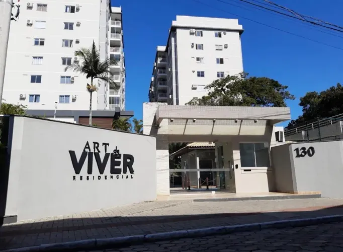 Apartamento 2 quartos na Ressacada-andar alto,garagem e área de lazer com piscina