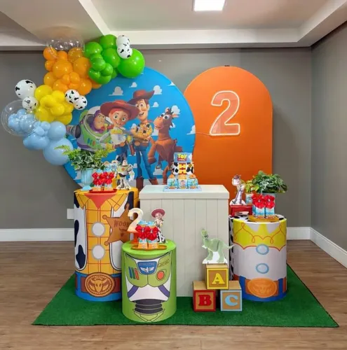 DECORAÇÃO DE ANIVERSÁRIO INFANTIL E ADULTOS QUALQUER TEMA