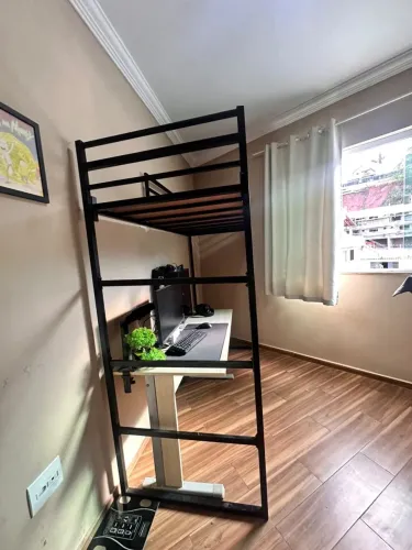 Cama suspensa solteiro