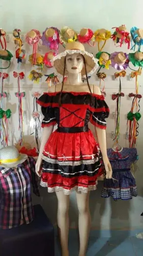 Alugamos roupas e acessórios para festa para festa junina 