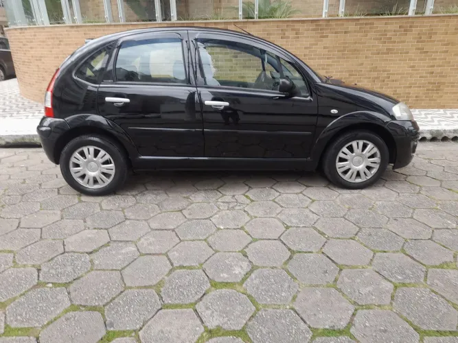 Citroen C3 Exclusive 1.4 Flex 8V 5P 2011