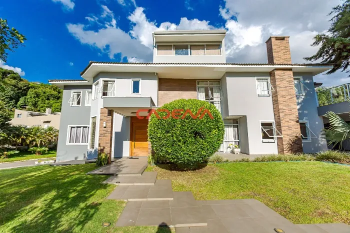 Casa com 4 suítes e 7 vagas para aluguel no Campo Comprido