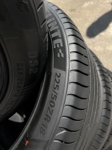 Pneu Delinte DS2 225/50 R18 Semi Novo 