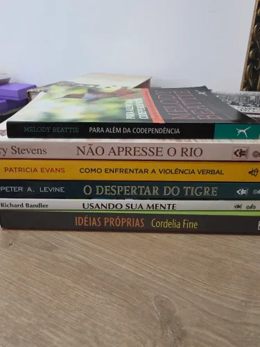 Coleção com 6 livros