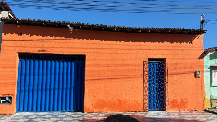 Alugo casa no Pajuçara 1 