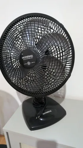 Ventilador Mondial Preto