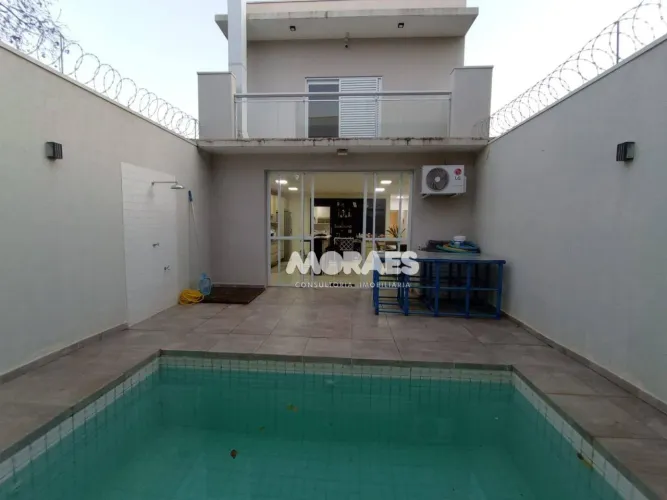 Casa com 3 quartos à venda, 240 m² por R$ 720.000 - Jardim Solange - Bauru/SP