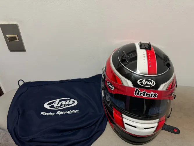 Capacete Arai SK6