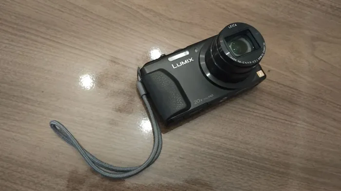 Camera Compacta Panasonic ZS30