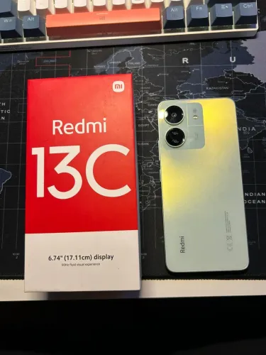 Xiaomi Redmi 13C 128GB - Impecável!
