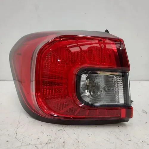 Lanterna Esquerda Argo 2017 2023 494309999 Esquerdo/motorista Vermelho