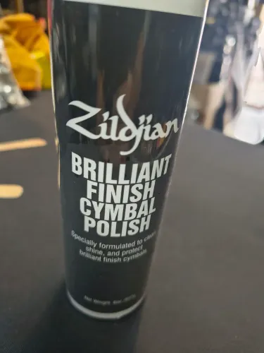 Polidor de pratos zildjian limpa e mantém seu prato protegido comprei e garanta o brilho