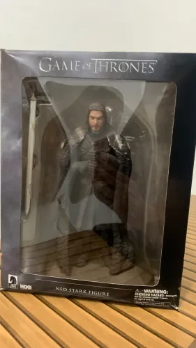 Action Figure Ned Stark - Game of Thrones (Dark Horse Deluxe) - Raro