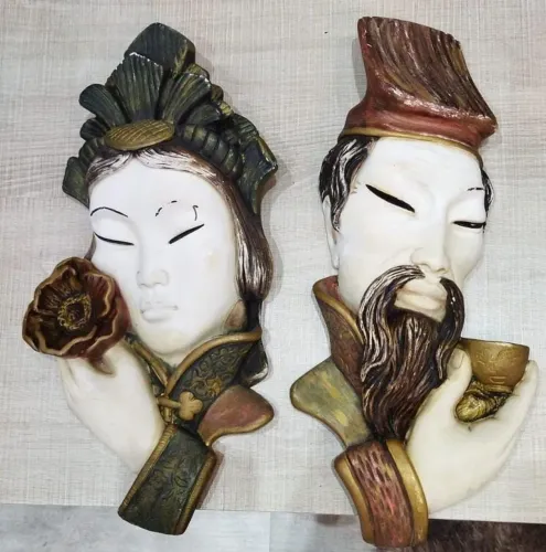 PAR DE MÁSCARAS ORIENTAIS