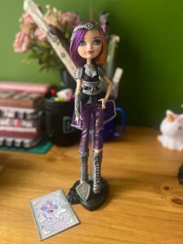 Poppy OHair Dragon games - ever after high
