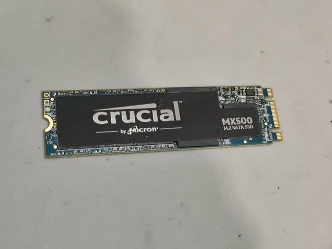 SSD m.2 512gb Crucial Original pleno funcionamento ótimo estado