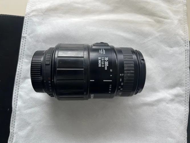 Lente SIGMA AF DL Macro Super 70- 300. 1:4-5.7 70 300 Mm NikorAf