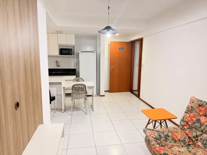 Quarto e sala mobiliado na ponta verde